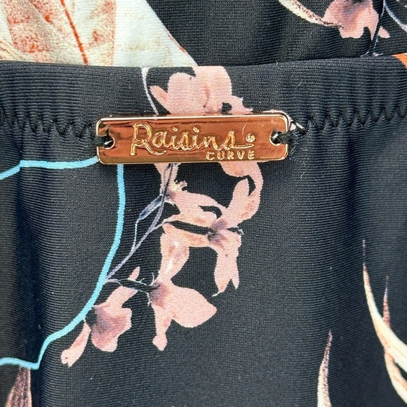 Raisins Curve Lucia Floral Print Swimdress - Black - size 18W - Picture 5 of 9